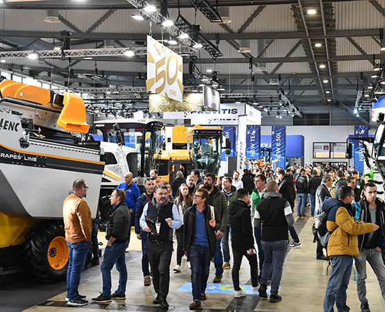 Visitors in front of the Pellenc stand